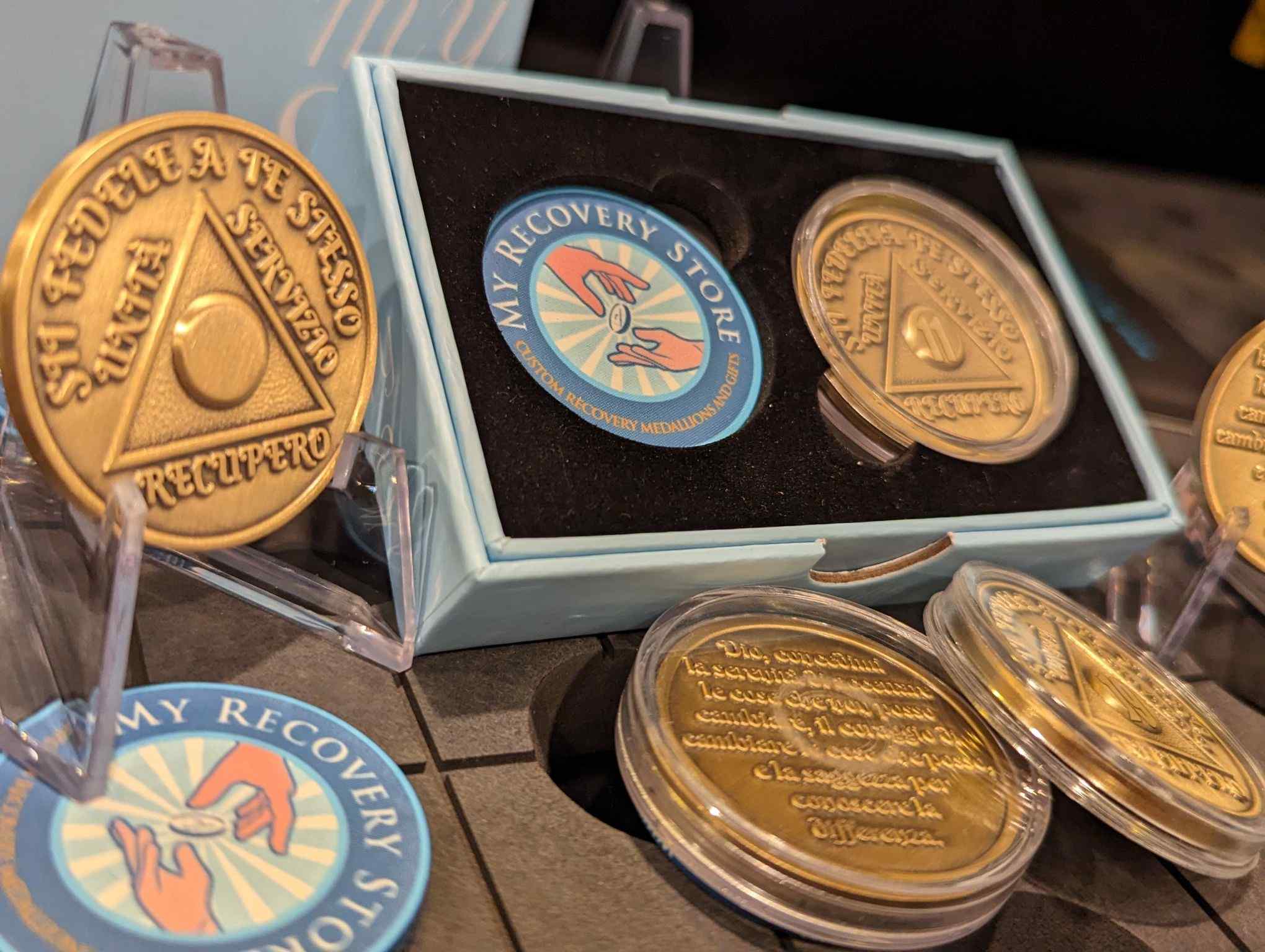 Italian Sobriety Coin | 1-60 Years Engraved in Traditional Numbers | AA Recovery Medallion