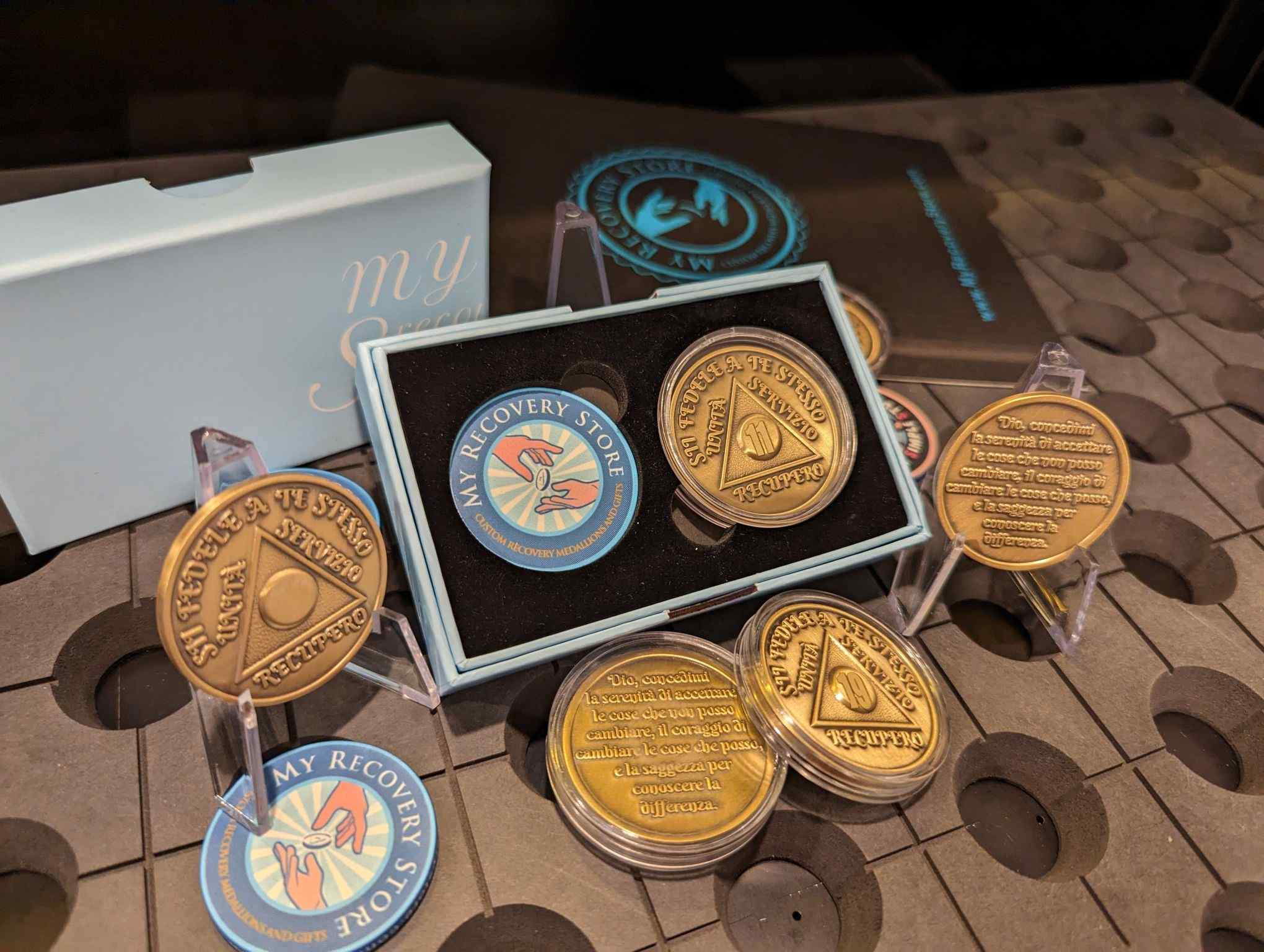Italian Sobriety Coin | 1-60 Years Engraved in Traditional Numbers | AA Recovery Medallion