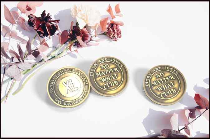 No Matter What Club AA Medallion 24hrs-60yrs Sobriety Chip W/ Gift Box